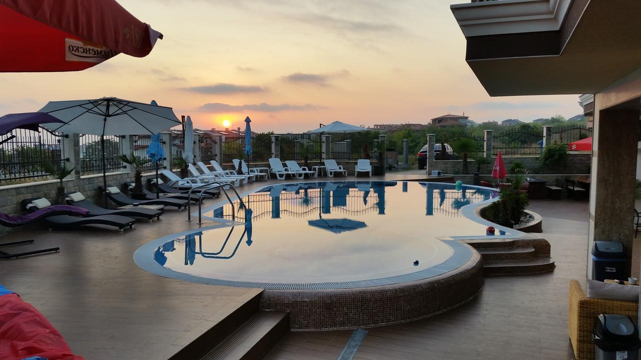 Taai Hotel ソゾポル エクステリア 写真